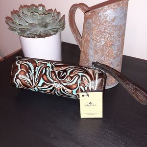 Patricia Nash wristlet